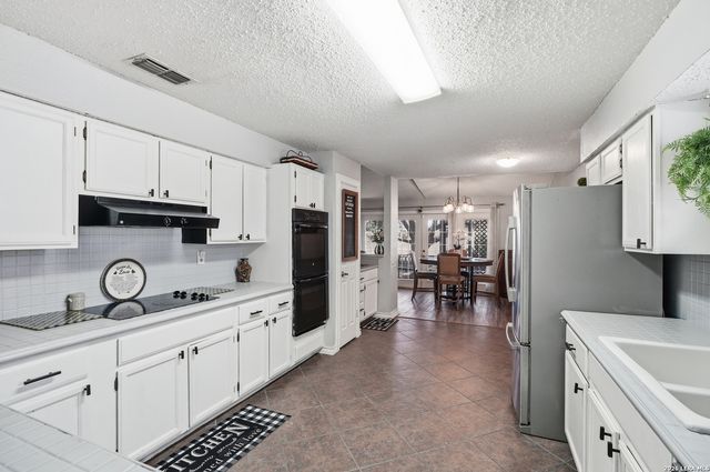 3729 Hunters Glen, Schertz, TX 78108