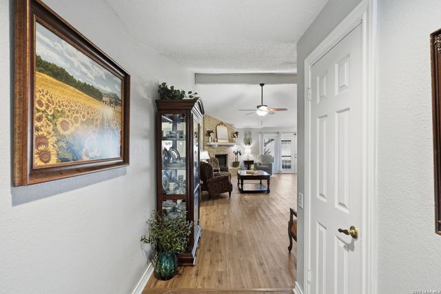 3729 Hunters Glen, Schertz, TX 78108