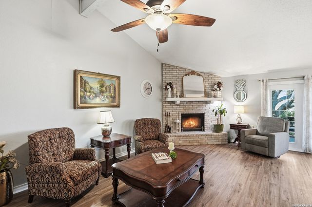 3729 Hunters Glen, Schertz, TX 78108