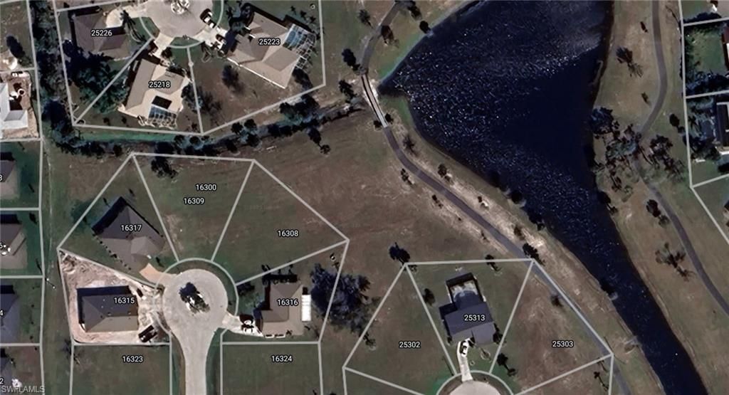 16308 Navarro CT, PUNTA GORDA, FL 33955 — photo 2
