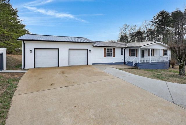 8635 Brenda Drive, Harrison, TN 37341