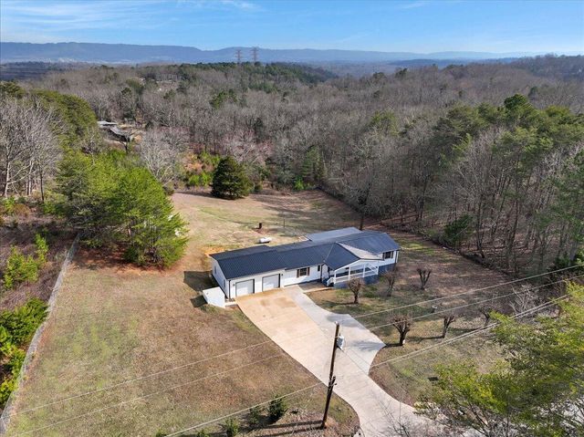 8635 Brenda Drive, Harrison, TN 37341