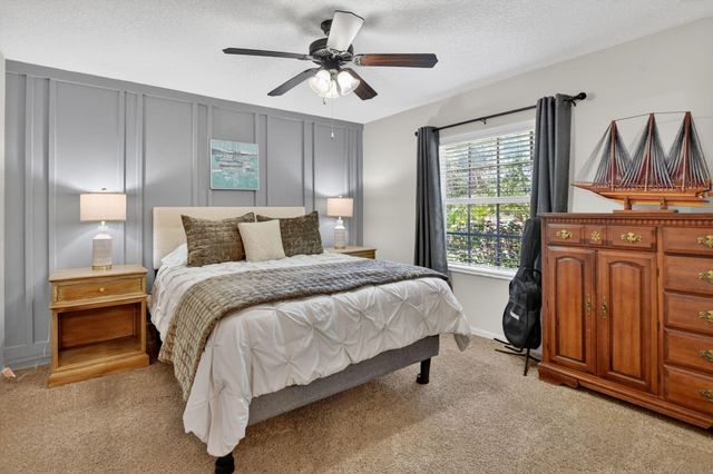 12838 72nd Court N, The Acreage, FL 33412