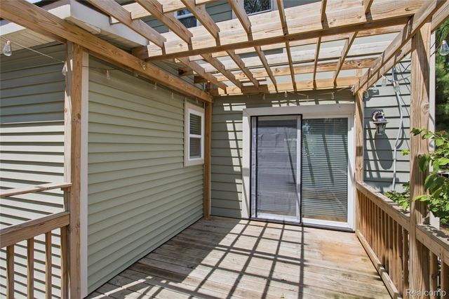 536 E Maplehurst Street, Ferndale, MI 48220