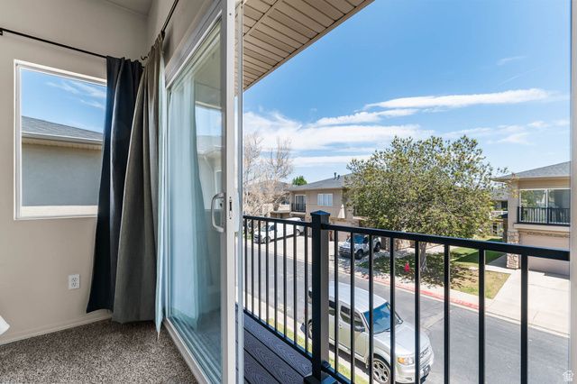 8476 S IVY LN, West Jordan, UT 84081