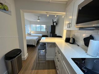 26 Diplomat Pkwy 2214, Hallandale Beach, FL 33009