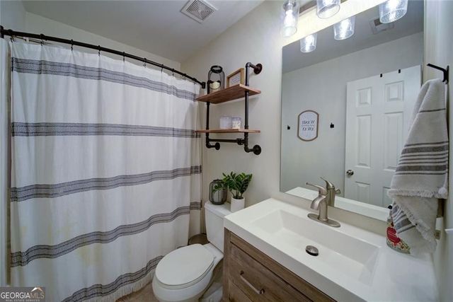 20 Aplomado Lane E, Dawsonville, GA 30534