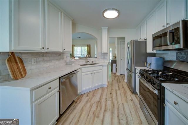 20 Aplomado Lane E, Dawsonville, GA 30534
