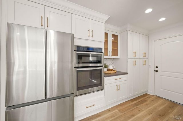 215 Wykoff Dr, Vacaville, CA 95688