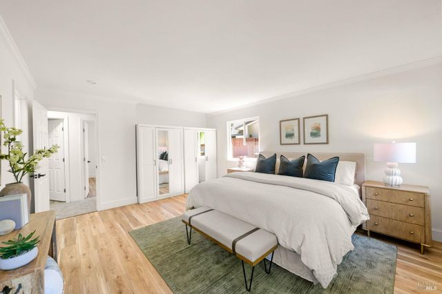 215 Wykoff Dr, Vacaville, CA 95688