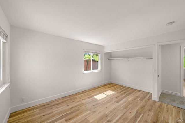 215 Wykoff Dr, Vacaville, CA 95688