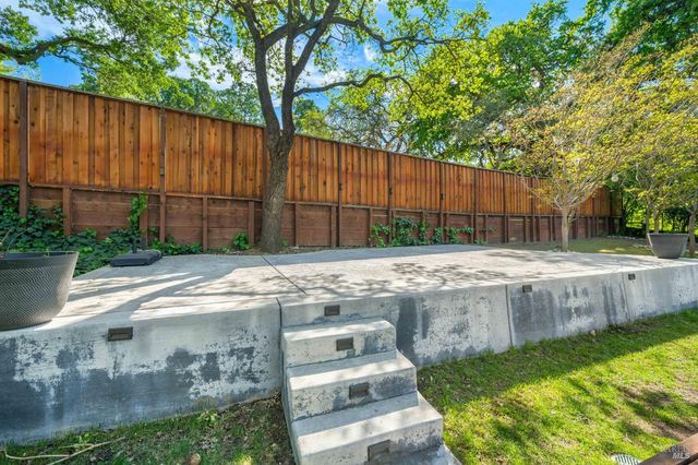 215 Wykoff Dr, Vacaville, CA 95688