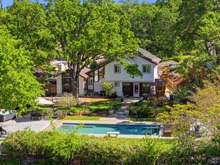 215 Wykoff Dr, Vacaville, CA 95688