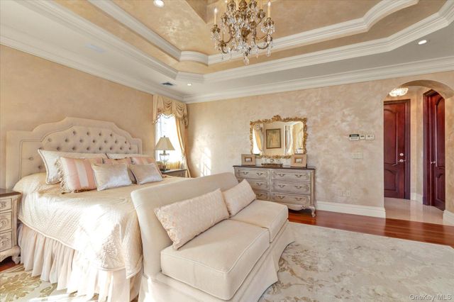 12 Point Crescent, Malba, NY 11357