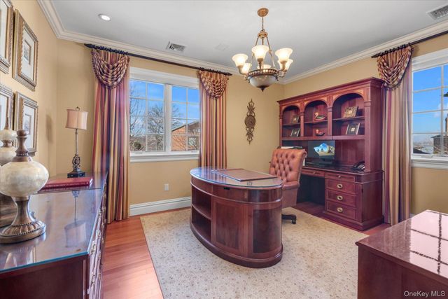 12 Point Crescent, Malba, NY 11357