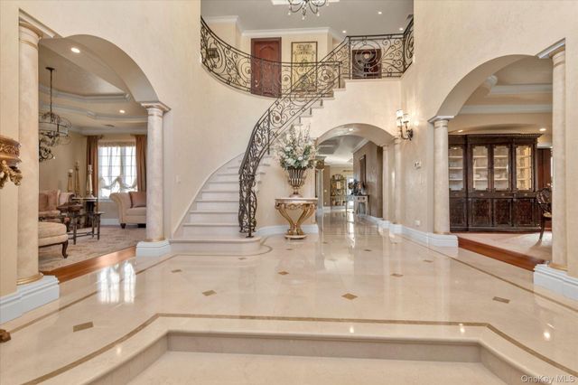 12 Point Crescent, Malba, NY 11357