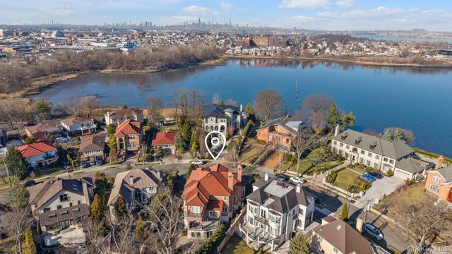 12 Point Crescent, Malba, NY 11357