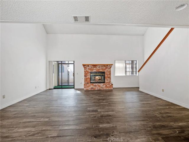 19246 Pine Way, Apple Valley, CA 92308