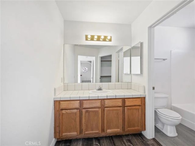 19246 Pine Way, Apple Valley, CA 92308