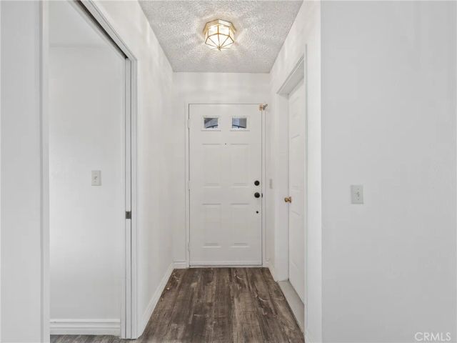 19246 Pine Way, Apple Valley, CA 92308