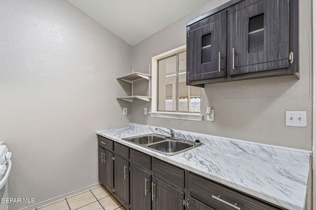 11748 HENRY PHIPPS Drive, El Paso, TX 79936