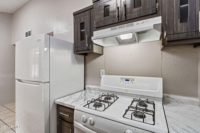 11748 HENRY PHIPPS Drive, El Paso, TX 79936