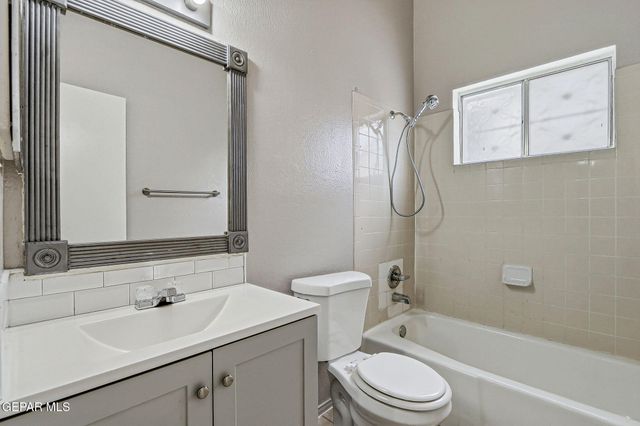 11748 HENRY PHIPPS Drive, El Paso, TX 79936