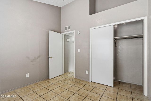 11748 HENRY PHIPPS Drive, El Paso, TX 79936