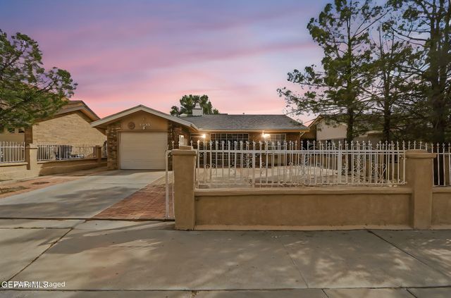 11748 HENRY PHIPPS Drive, El Paso, TX 79936