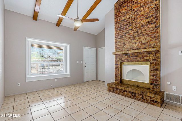 11748 HENRY PHIPPS Drive, El Paso, TX 79936