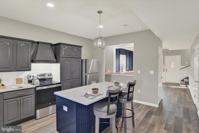 438 N PITT ST, Carlisle, PA 17013