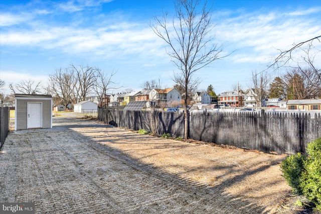 438 N PITT ST, Carlisle, PA 17013