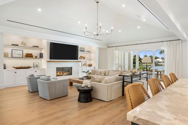 2207 Cove Drive, Vero Beach, FL 32963