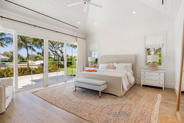 2207 Cove Drive, Vero Beach, FL 32963