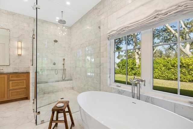 2207 Cove Drive, Vero Beach, FL 32963