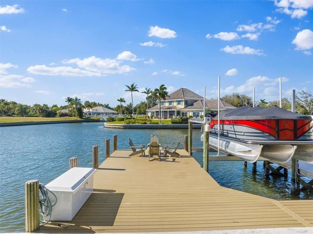 2207 Cove Drive, Vero Beach, FL 32963