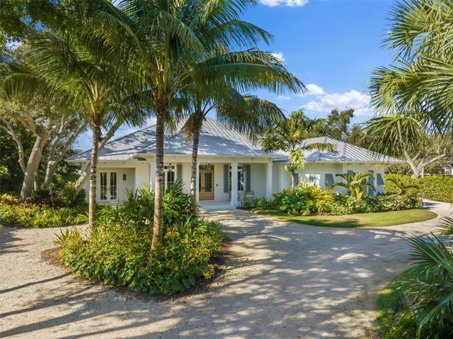 2207 Cove Drive, Vero Beach, FL 32963