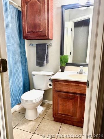 19613 E 39th Street S, Broken Arrow, OK 74014