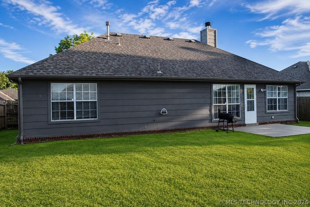 19613 E 39th Street S, Broken Arrow, OK 74014