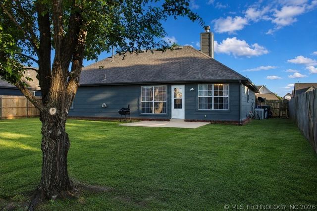 19613 E 39th Street S, Broken Arrow, OK 74014