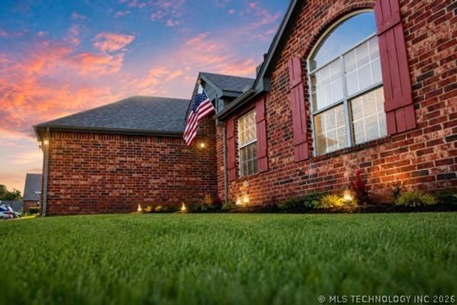 19613 E 39th Street S, Broken Arrow, OK 74014