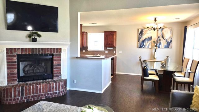 19613 E 39th Street S, Broken Arrow, OK 74014