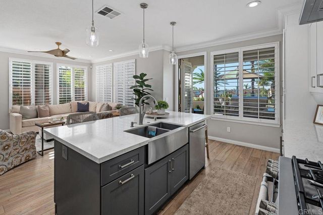 7457 Neptune Drive, Carlsbad, CA 92011