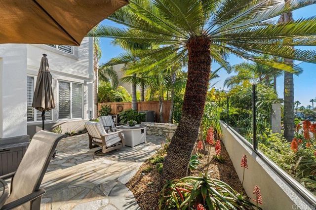 7457 Neptune Drive, Carlsbad, CA 92011