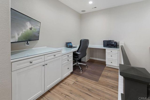 7457 Neptune Drive, Carlsbad, CA 92011