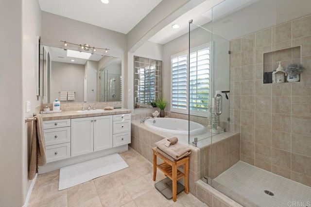 7457 Neptune Drive, Carlsbad, CA 92011