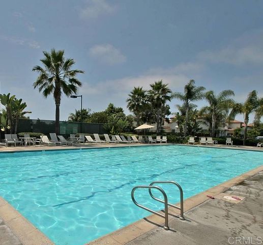 7457 Neptune Drive, Carlsbad, CA 92011