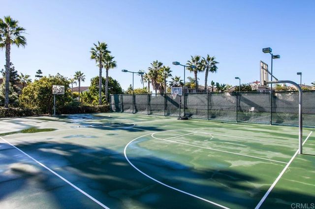 7457 Neptune Drive, Carlsbad, CA 92011