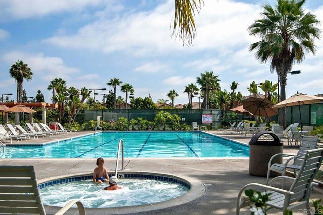 7457 Neptune Drive, Carlsbad, CA 92011