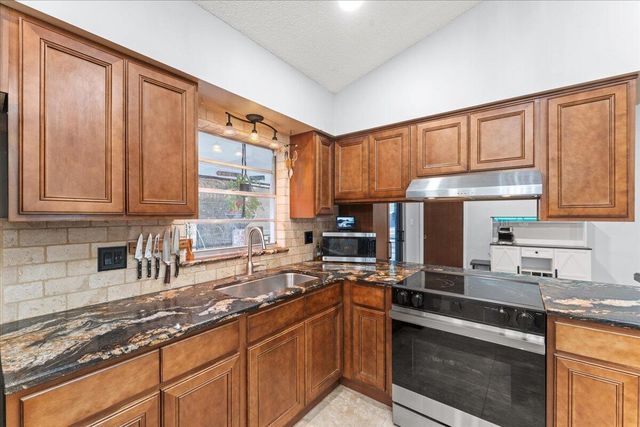 2350 Fallon Boulevard NE, Palm Bay, FL 32907
